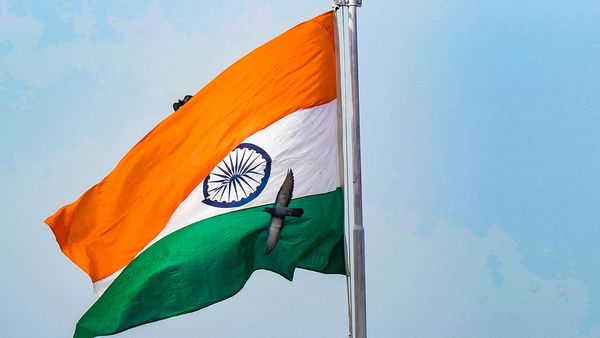 77th Independence Day Celebrations LIVE:దేశవ్యాప్తంగా స్వాతంత్ర్య సంబురాలు..!