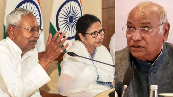 `ఇండియా` ఛైర్మన్‌గా ఖర్గే.. ప్రధాని అభ్యర్థిపైనా: మమత, నితీష్ మధ్య తీవ్ర పోటీ