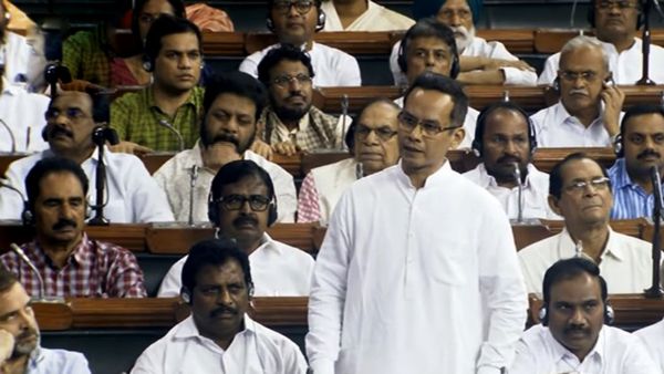 No-Confidence Motion : అవిశ్వాస తీర్మానంపై చర్చ మొదలు-కాంగ్రెస్ ఎంపీ గౌరవ్ గగోయ్ తో ప్రారంభం..