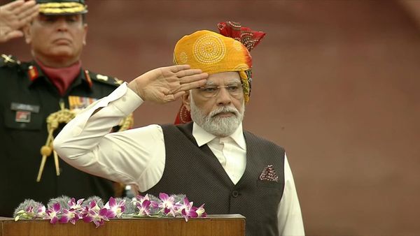 నవ భారతం- ఇది మోదీ ప్రభుత్వం..: ఎర్రకోటపై ప్రధాని గర్జన