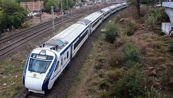 విశాఖ - సికింద్రాబాద్ వందేభారత్ రద్దు - ప్రత్యామ్నాయంగా..!!