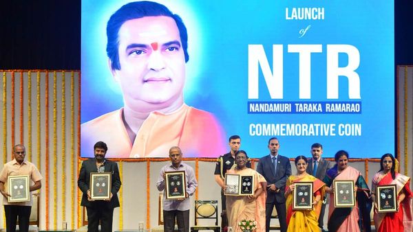 ఎన్ టీఆర్ రూ. 100 నాణెం, క్రిడిట్ మొత్తం ఎవరి ఖాతాలో పడిందంటే ?, స్కెచ్ మాత్రం!