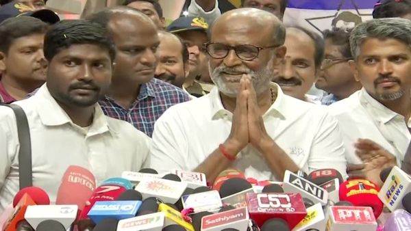 ఆ ఉద్దేశంతోనే యోగి ఆదిత్యనాథ్‌ కాళ్లు మొక్కినా: తేల్చేసిన రజినీకాంత్..!!