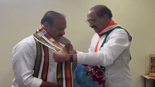 బీఆర్ఎస్‌లో తొలి వికెట్: సిట్టింగ్ ఎమ్మెల్యే అవుట్: కాంగ్రెస్‌లో చేరిక