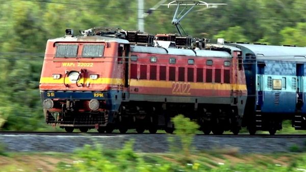 శ్రీవారి భక్తులకు గుడ్‌న్యూస్: కొత్తగా తిరుపతికి బై-వీక్లీ ఎక్స్‌ప్రెస్ రానుందోచ్: 21 బోగీలతో..!!