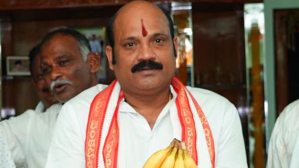 Yarlagadda Venkatrao : వైసీపీకి యార్లగడ్డ గుడ్ బై-టీడీపీలోకి వెళ్తున్నట్లు ప్రకటన..