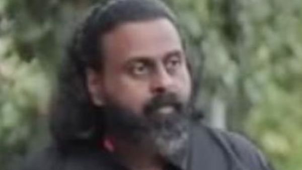 అయ్యప్ప మాలతో శబరిమలకు చర్చి ఫాదర్ రెవరెండ్ మనోజ్: చర్యలు