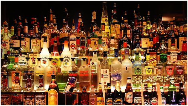 మద్యం ప్రియులకు గుడ్ న్యూస్, ట్యాప్ లో బీర్ తో ఎంజాయ్, క్యాష్ ఇచ్చేయ్ గ్లాస్ లో పట్టుకో !