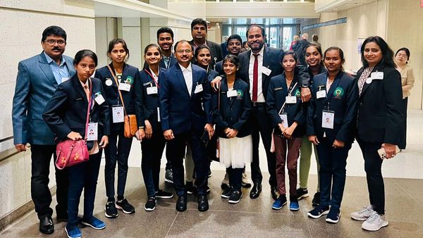ప్రపంచ బ్యాంకులో ఏపీ విద్యార్ధులు-అమెరికా టూర్ లో మరో ఘనత.. ! జగన్ ట్వీట్..