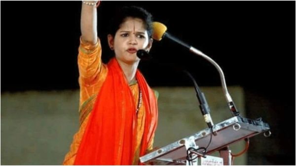 ఎమ్మెల్యే టిక్కెట్ ఇస్తామని రూ. 7 కోట్లు స్వాహా, చైత్రా మేడమ్ స్కెచ్ తో డీల్ రాజా డీల్ !