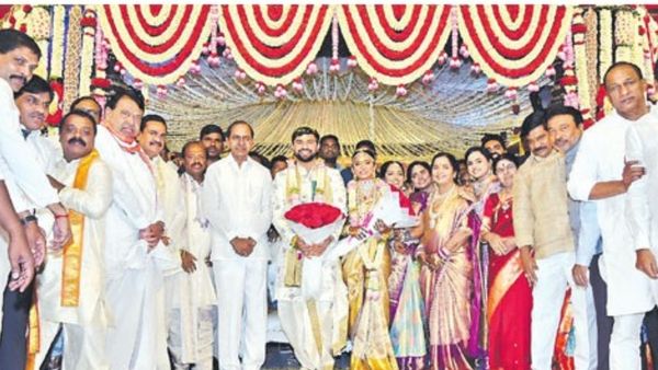 కేసీఆర్ కావాలి.. కేసీఆర్ రావాలి: గంపగోవర్ధన్ కుమారుడి పెళ్లి వేడుకలో హోరెత్తించారు