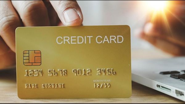 Credit Card : క్రెడిట్ కార్డు బిల్లు కంటే ఎక్కువ కడుతున్నారా ? అయితే ఇది మీ కోసమే..!