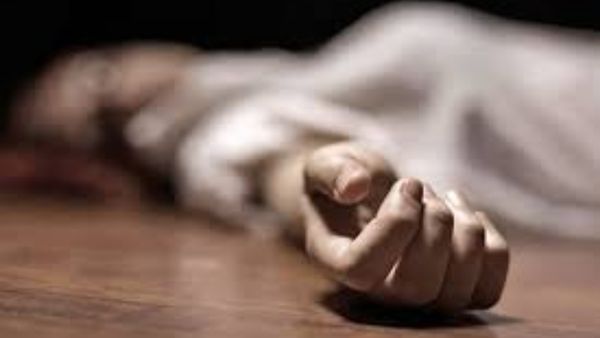 పెళ్లి ఫిక్స్, ఆసుపత్రి నుంచి వెళ్లిన లేడీ డాక్టర్ కు ఏమైయ్యింది ?, ఇంట్లో శవం !