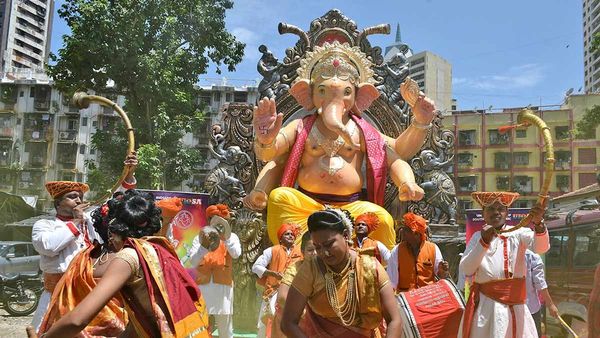 NRI News: విదేశాల్లో ఘనంగా గణపయ్య ఉత్సవాలు.. భారీగా పాల్గొన్న భారతీయులు..