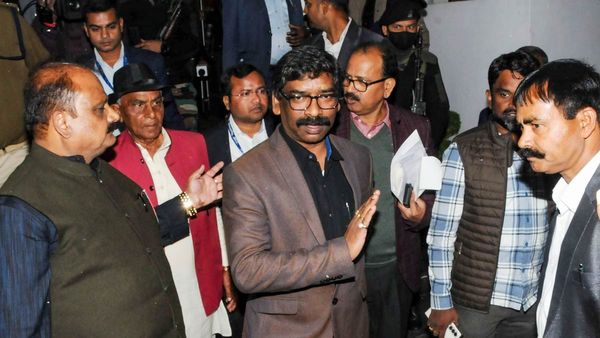 G20 summit: రాష్ట్రపతి నుంచి ఆహ్వానం.. ఈడీ విచారణకు హాజరుకాని సీఎం..!