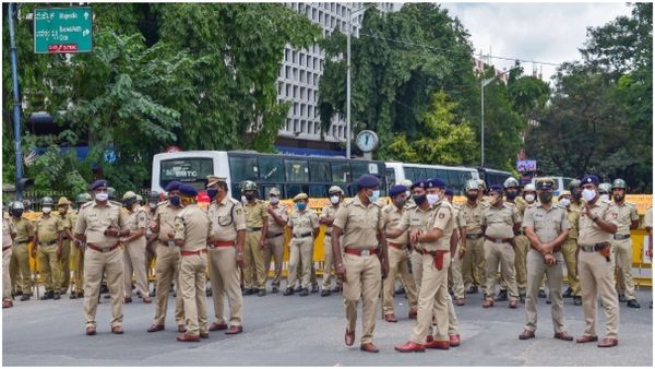 కర్ణాటక బంద్, భారీ బందోబస్తు, రంగంలోకి కేఎస్ఆర్ పీ, సీఆర్ పీ, ఆస్తులతో గేమ్స్ ఆడితే !