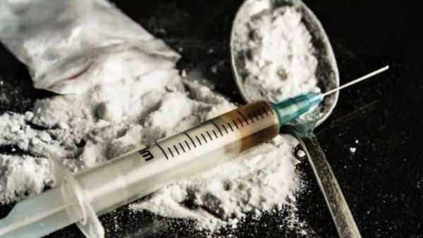 మాదాపూర్ డ్రగ్స్ కేసులో కీలక పరిణామం; స్క్రిప్ట్, రైటర్, షల్ వి మీట్!!