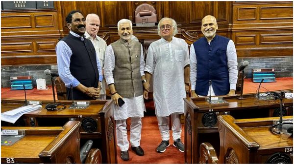 కొత్త భవనంలోకి మారిన పార్లమెంట్-పాత కాంప్లెక్స్ కు ఎంపీల గ్రూప్ ఫొటో వీడ్కోలు...