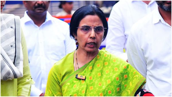 నేను హామీ ఇస్తున్నా - పార్టీ నేతలతో భువనేశ్వరి సమావేశం..!!