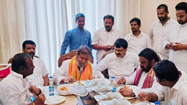 కాంగ్రెస్‌‌లోకి మైనంపల్లి హనుమంతరావు, అప్పుడే: మూడు టికెట్లపై గురి!