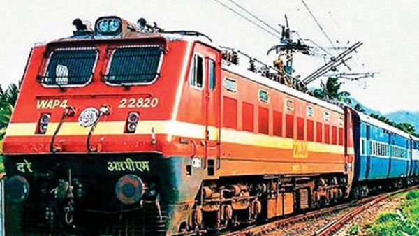 Trains Cancelled: రైల్వే ప్రయాణికులకు అలెర్ట్.. 10 తేదీ వరకు పలు రైళ్లు రద్దు.. టికెట్ బుక్ చేసుకుంటే రిఫండ్..