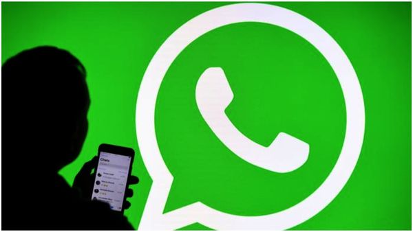 జగన్ ను జాగ్రత్తగా చూసుకో, భార్యకు వాట్సాప్ లో మెసేజ్ పంపించి భర్త ఏం చేశాడంటే ?