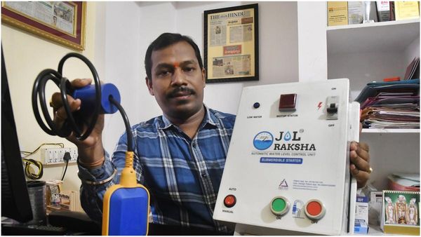 ఆటోమెటిక్ వాటర్ లెవెల్ కంట్రోల్ యూనిట్ ఆవిష్క్రించిన విశాఖవాసి..