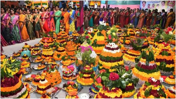 NRI News: అమెరికా, సింగపూర్‍లో ఘనంగా బతుకమ్మ వేడుకలు..