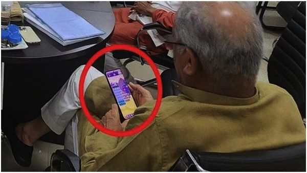 Chhattisgarh: క్యాండీ క్రష్ ఆడుతున్న సీఎం-బీజేపీ ఆరోపణలు-కంటిన్యూ చేస్తానంటూ కౌంటర్..