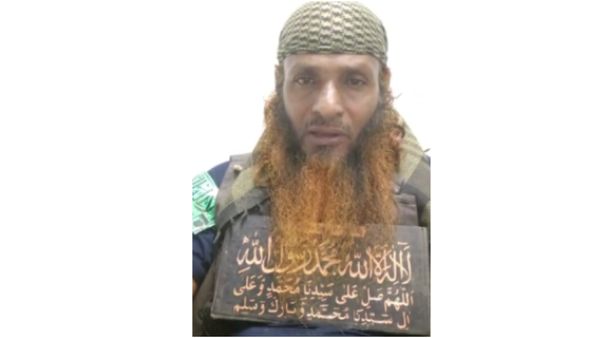 ఇజ్రాయెల్ పై దాడులు చేసే హమాస్ ఉగ్రవాదులు గొప్ప దేశభక్తులు, ప్రపంచ కబరస్తాన్ లో వీళ్లే హీరోలు !