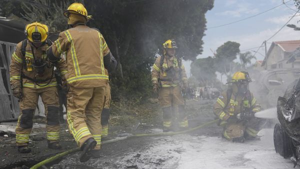 ఇజ్రాయెల్‌లో దిగిన అమెరికా యుద్ధ సామాగ్రి: ఏం జరుగుతోంది..?