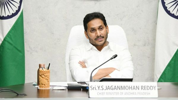 ఆ మంత్రులు, సీనియర్లు లోక్ సభకు - సీఎం జగన్ మార్క్ ఎంపిక..!!
