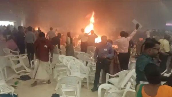 కేరళ కాలామస్సేరిలో పేలుళ్లు, భీతావాహం - టిఫిన్ బాక్స్ బాంబు..!!