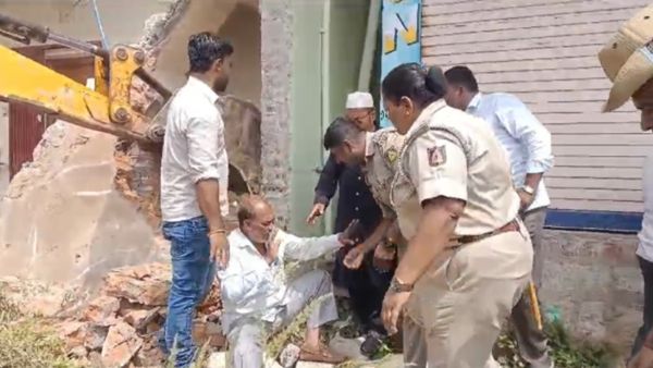 మేడమ్ ఎమ్మెల్యే, తండ్రి మంత్రి, పగలే రాళ్లతో దాడి, కుప్పం పక్కలో ఏంజరిగింది ?