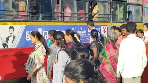 ఏంరా బచ్చా ఫ్రీగా తిరుగుతున్నామని చులకనా ?, ఆర్ టీసీ కండెక్టర్ ను లేడీస్ ఏం చేశారంటే?