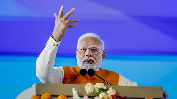 తొలిసారి జగన్ బాటలో మోడీ ? ఐదు రాష్ట్రాల ఎన్నికలతో మొదలు ! ఫలిస్తే దేశవ్యాప్తంగా..