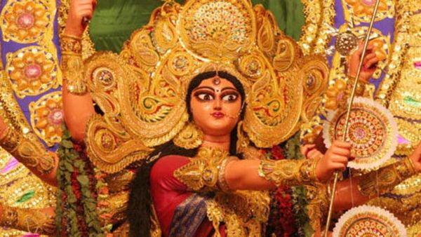 నేడు చంద్రఘంటగా దుర్గాదేవి; పూజిస్తే ఈతి బాధలు మాయం!!