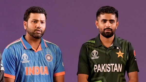 రోహిత్ శర్మ అలా- బాబర్ ఆజమ్ ఇలా..!!