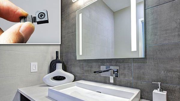 విద్యార్థినుల వాష్ రూమ్‌లో సీక్రెట్ కెమెరాలు...అరెస్ట‌యిన స్వీప‌ర్‌..