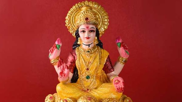 శారద పూర్ణిమ లక్ష్మీపూజ నేడే: ఇంటికి ఈ వస్తువులు తెచ్చుకుంటే డబ్బు వర్షం!!