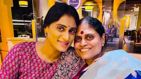 ఎమ్మెల్యేగా విజయమ్మ పోటీ, స్థానం ఫిక్స్ - షర్మిల షిఫ్ట్..!!