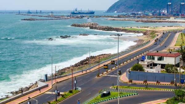 విశాఖ కు మరో గుడ్ న్యూస్ - మారుతున్న రూపురేఖలు..!!