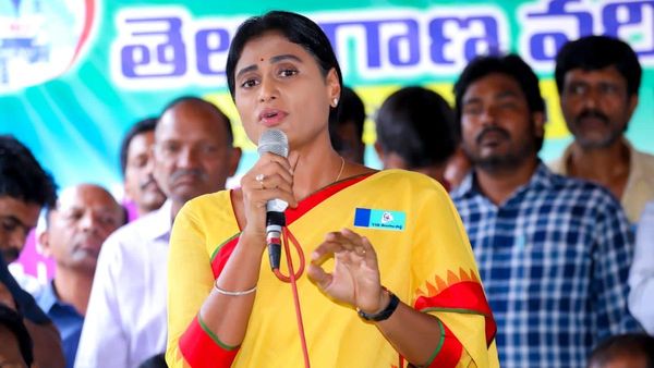 వైఎస్ షర్మిల గెలిచేనా: జగన్ సన్నిహితుడికి పాలేరు కాంగ్రెస్ టికెట్..!!