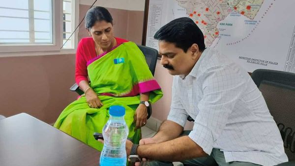 YSRTP: ఎన్నికల బరిలో బ్రదర్ అనిల్ - రెండు స్థానాల్లో షర్మిల పోటీ..!!