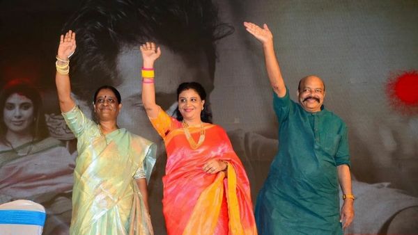 కొండా సుస్మిత (చిట్టెక్క) పొలిటికల్ గ్రాండ్ ఎంట్రీ అప్పుడే.. కొండా సురేఖ సంచలనం!!