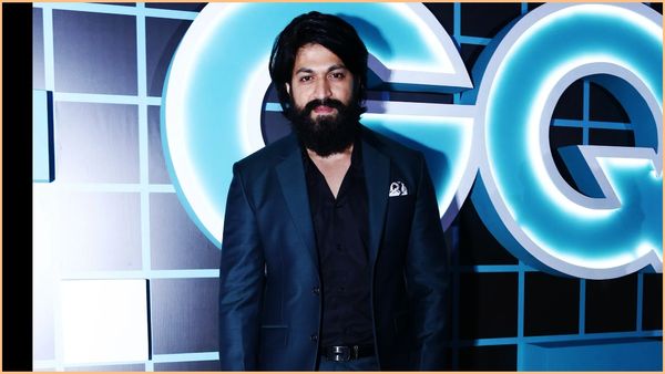 కేజీఎఫ్ హీరో యష్ అసలు పేరు, ఆస్తుల విలువ, సంపాధన ఎంత ?, రాత్రికి రాత్రి సుడితిరిగింది !