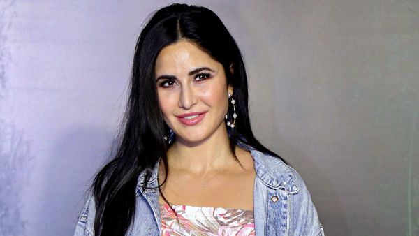 కత్రినాకైఫ్ దగ్గర రూ.5 కోట్లు అప్పు చేసిన తెలుగు స్టార్ హీరో?