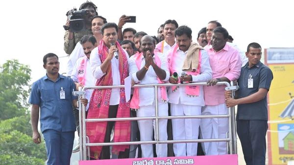 కాంగ్రెస్ 6గ్యారెంటీలు అంటే 6నెలలకు ఒక సీఎం గ్యారెంటీ: మంత్రి కేటీఆర్ ఎద్దేవా!!