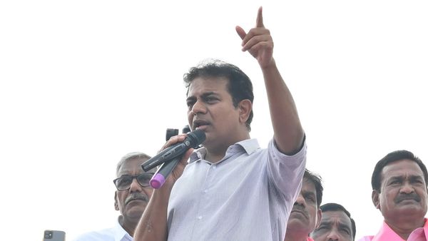 ఏడవాలంటే కాంగ్రెస్ కు.. నవ్వాలంటే బీఆర్ఎస్ కు ఓటెయ్యమన్న కేటీఆర్