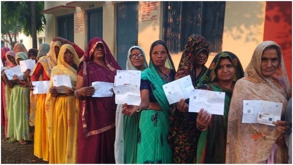 Madhya Pradesh-Chhattisgarh Polling: మధ్యప్రదేశ్, ఛత్తీస్ ఘడ్ లో జోరుగా పోలింగ్..